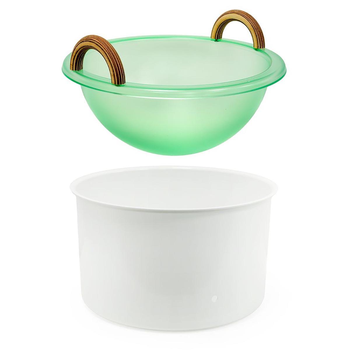 Cariitti Illuminated Bowl with wooden handles cover photo